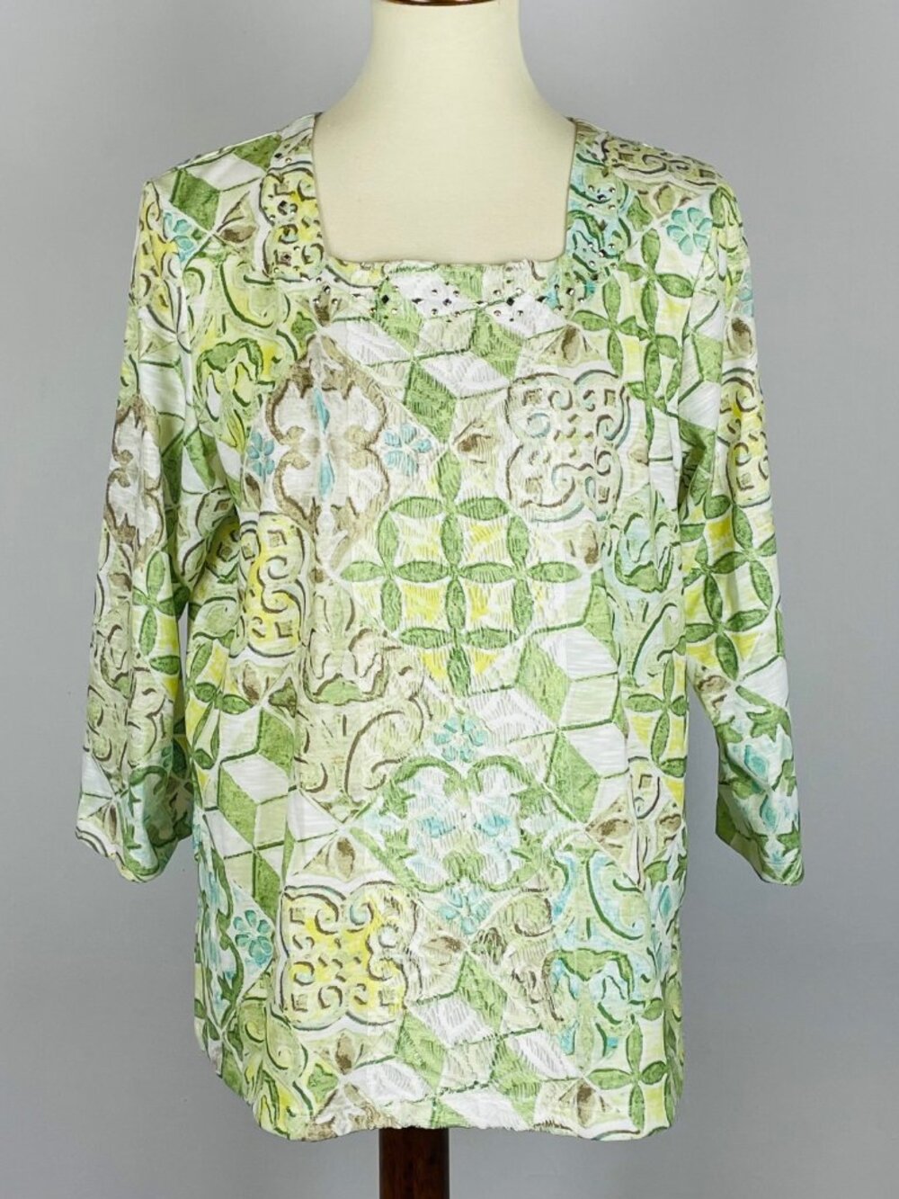 Alfred Dunner 3/4 Sleeve Tunic Sz M Lace Studded Geometric Earthy Boho Beach